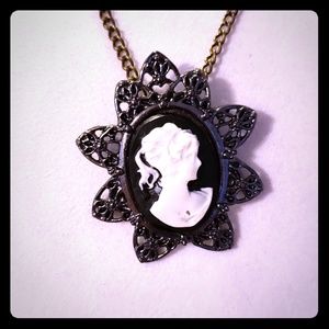 Handcrafted 18” Lady Rose Black Cameo Necklace